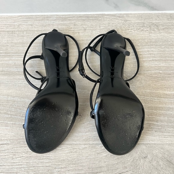 YSL Yves Saint Laurent Cassandra Medallion Stiletto Sandals Heels - Picture 8 of 8